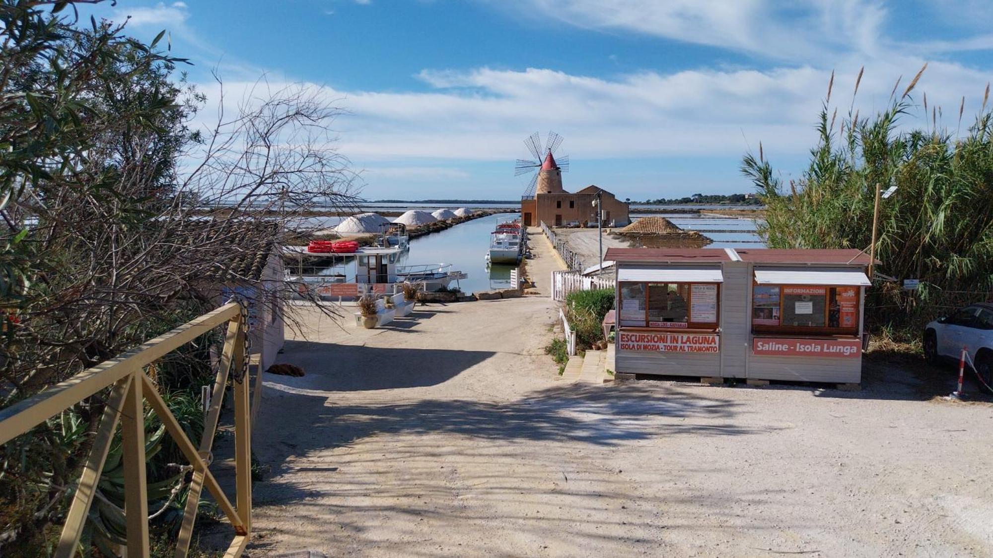 Casa Vacanze Lo Stagnone Da Rosita マルサラ エクステリア 写真
